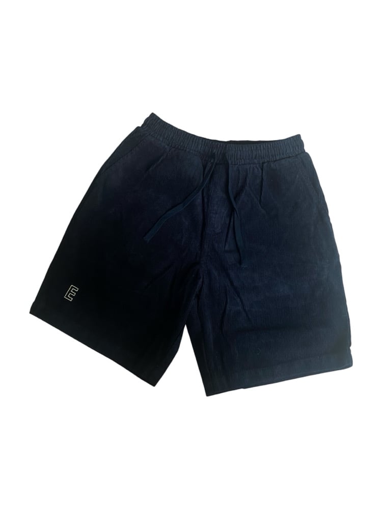 Corduroy Shorts (needle thin / black)