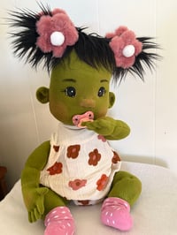 Image 5 of Zarina, 24” Open Mouth Frankie Girl