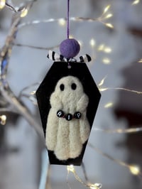 Ghostie Ornament 6