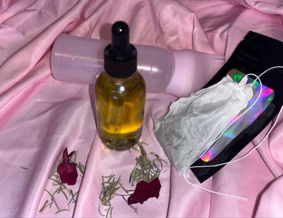 Image of Herbal Hair Tea Rinse Kit