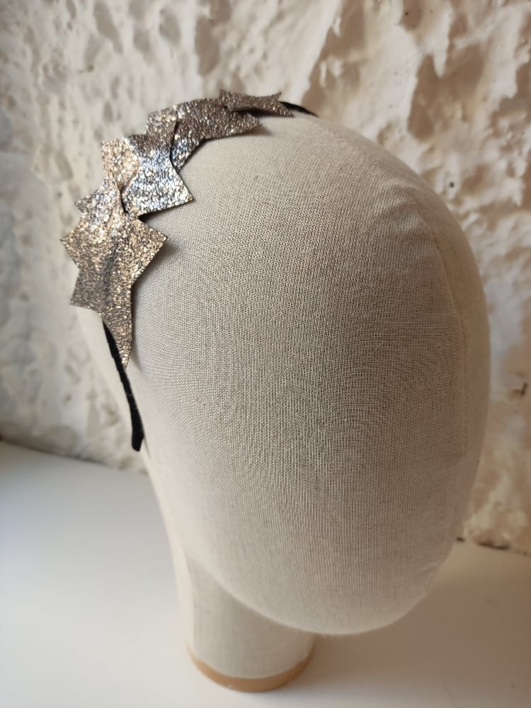 Image of Cerchietto stelle base nera