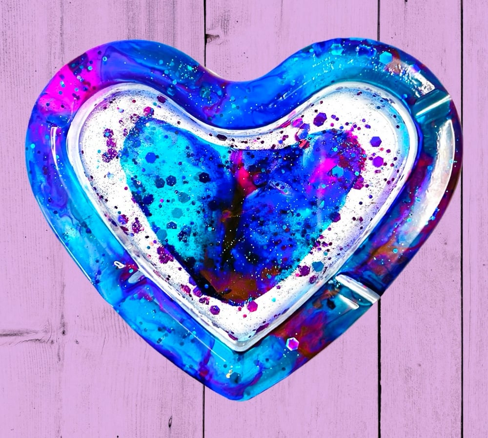 Image of Heart Ashtray 