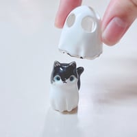 Image 3 of Black And White Cat With Ghost Mask Ceramic Figurine 4 (white gold version)