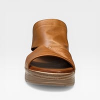 Image 2 of ROAMERS ENID COCONUT