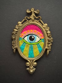Image 2 of Mystic Eye (pink & green)