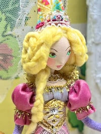 Image 3 of The Frog Prince and Princess, miniature art doll figure