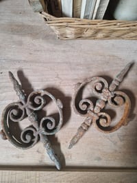 Image 2 of Les ornements en fonte (lot de 2) 