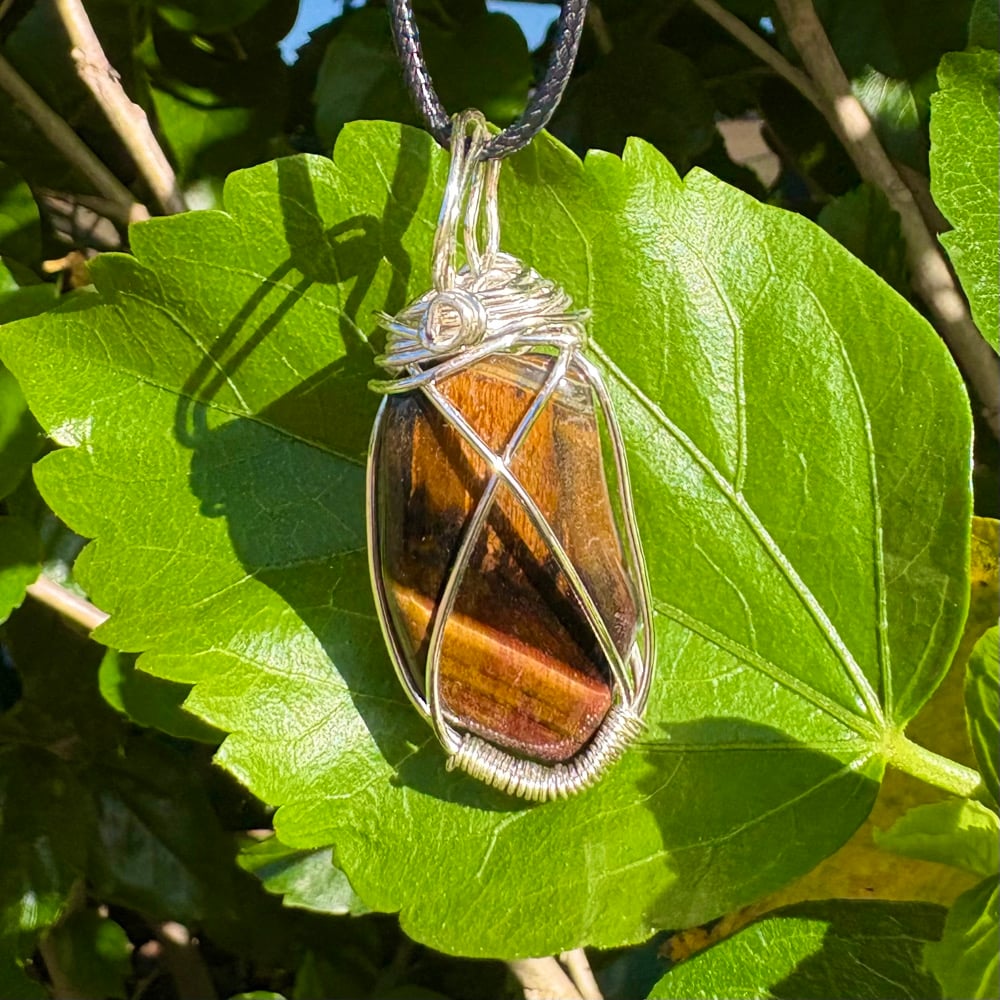 Image of tiger’s eye pendant a