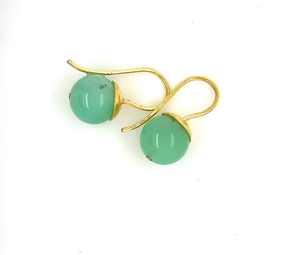 Image of Hammered Dome 22K Chrysoprase Earrings