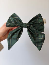 Image 1 of Green & gold tartan hairbow