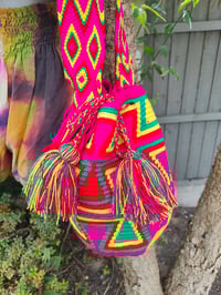 Image 10 of Wayuu Mochila Colombian Bucket bag Neon