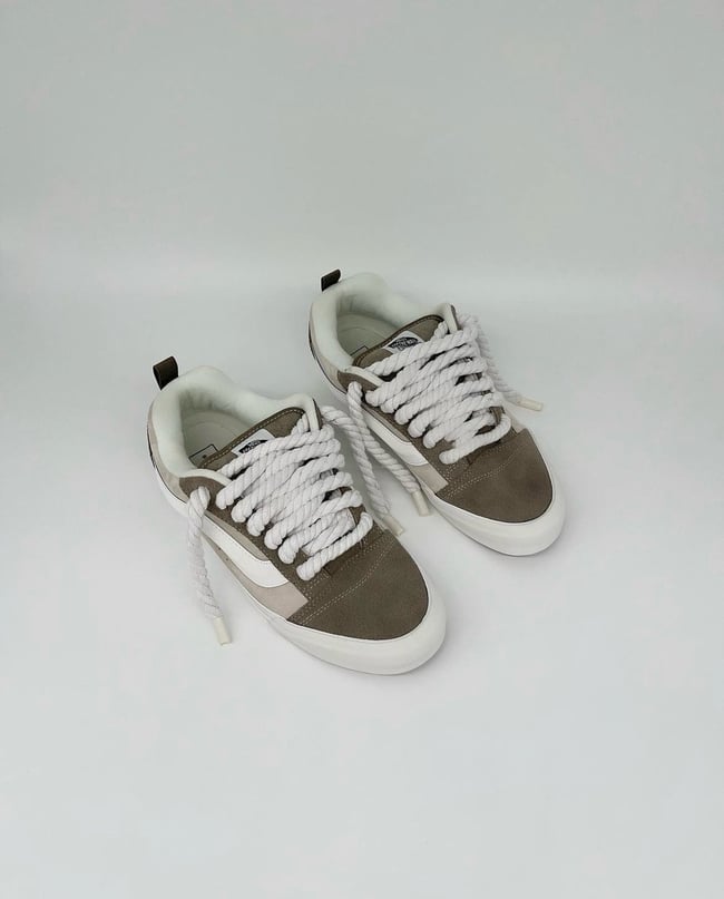 ‘BEIGE’ VANS KNU SKOOL