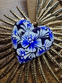 Image 2 of Aretes Artesanal Cora Azul Flores