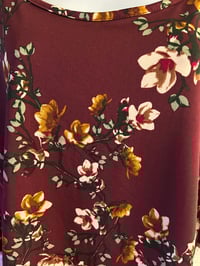 Image 5 of New 2X Amana Floral Top #579*13