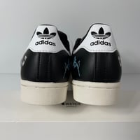 Image 3 of ADIDAS SUPERSTAR BIG KID EMPOWERING GRAPHICS BLACK WOMENS SHOES SIZE 6.5 WHITE NEW