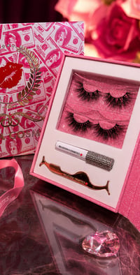 Image 3 of Eyelash Gift Set /  2Pack Eyelashes 