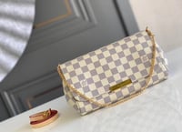 Image 2 of Favorite Crossbag