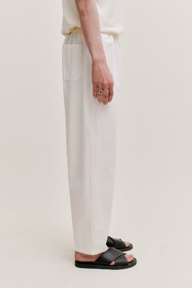 Image of A KIND OF GUISE BANASA PANTS MARSHMELLOW
