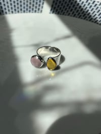 Image 1 of Ring mit Phosphosiderit und Bernstein