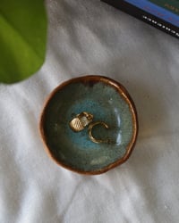 Image 2 of Pinch Pot ‘AGAVE’ 