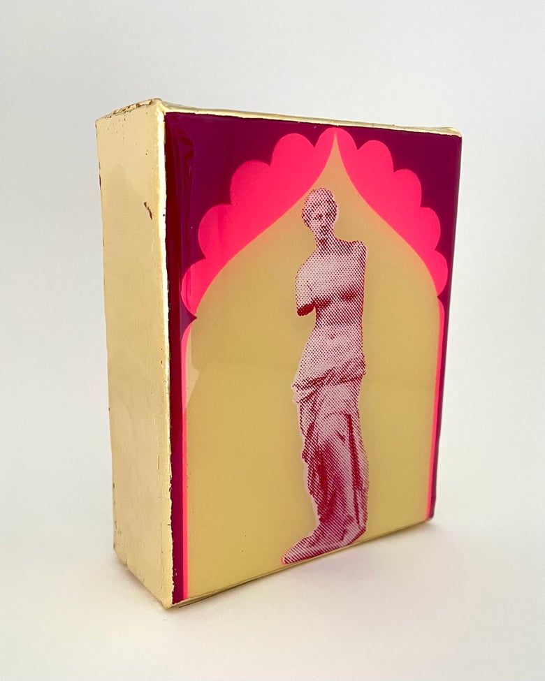 Image of Aphrodite Arch 