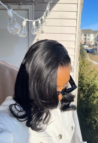 Image 2 of 16 inch READY TO WEAR 10x6 Lace Closure SILKY STRAIGHT Wig