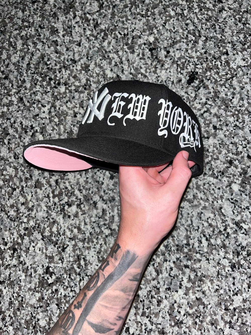 Image of PINK BRIM  BLACK NEW YORK YANKEES CUSTOM FITTED CAP