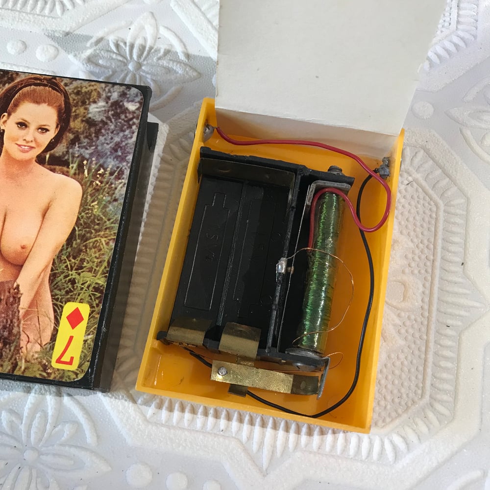 Vintage Nude Deck Prank Buzzer
