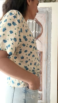 Image 7 of Chemisier vintage à fleurs bleues