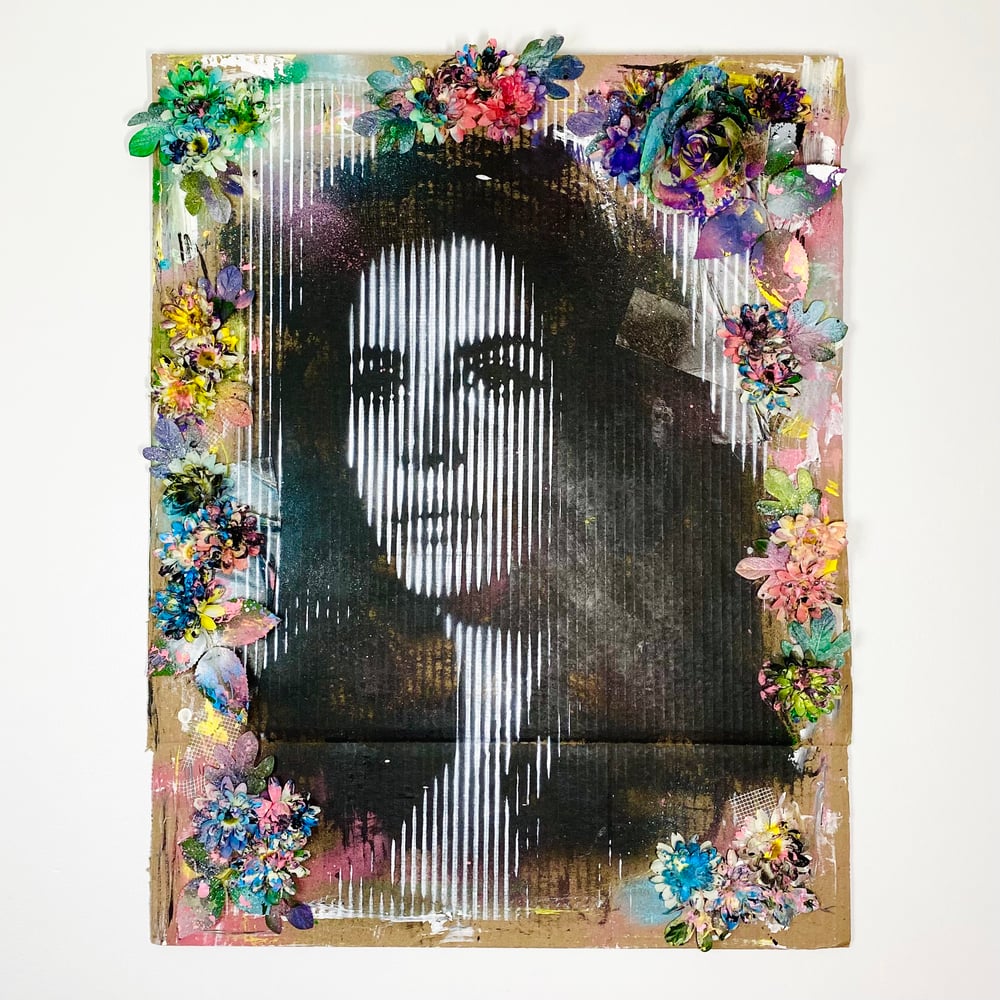 “Lana” Cardboard