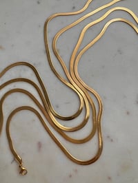 Image 2 of THIN SNAKE CHAIN 