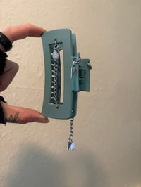 Image 1 of FIERCE CLAW CLIP (style h)