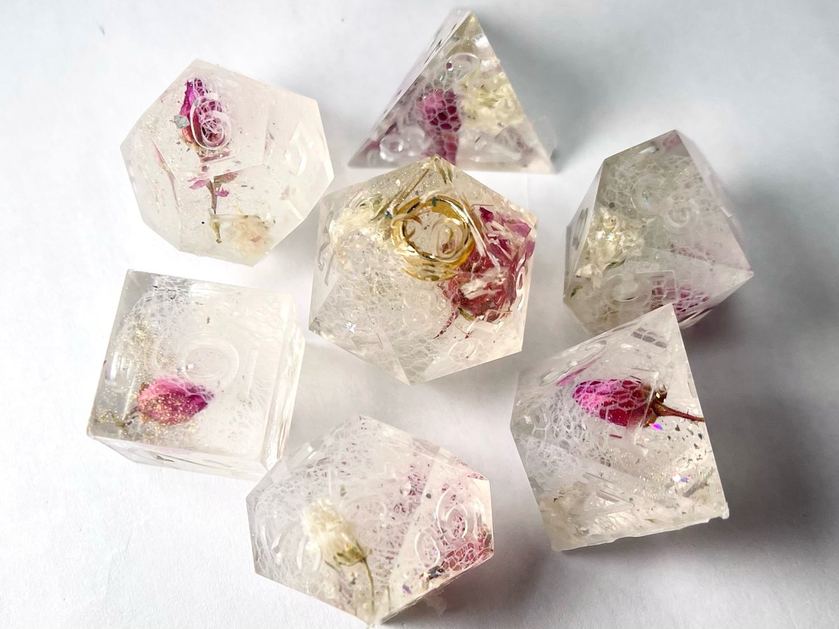 Image of Veil and flowers (PREORDER) 7-Piece TTRPG Dice Set  