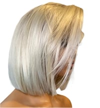 Image 5 of 613 Blonde & 613 Dark Root/Blonde Bob Wig