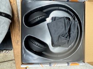 Image of Mayans wireless headphones 