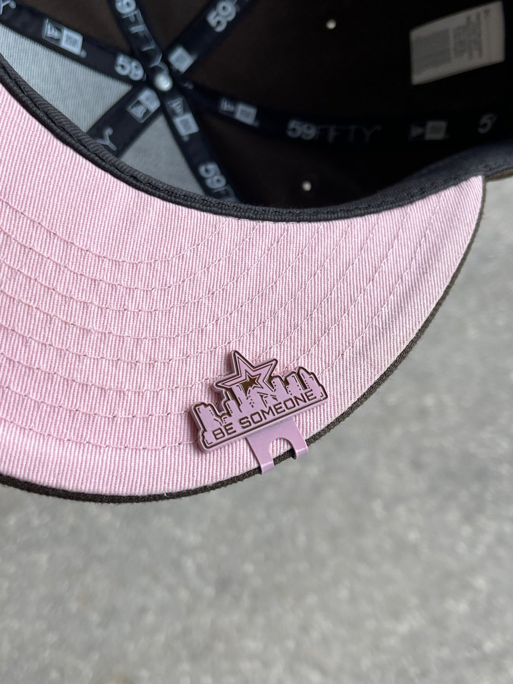 Image of MOCHA PINKY BESOMEONE (BLIP)