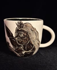 Image 1 of The queens of life