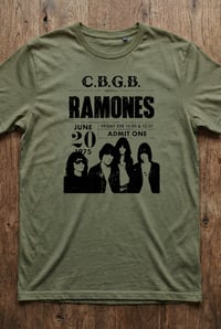 Image 4 of Camiseta Ramones (CBGB)
