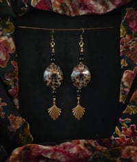 Image 3 of Shell charm