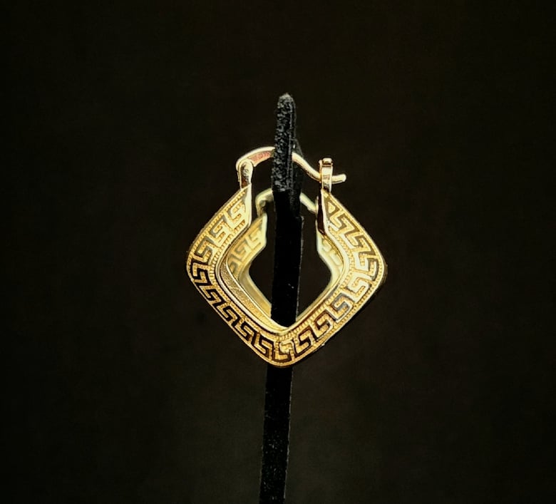 Image of Gold Design Pierced Earrings 