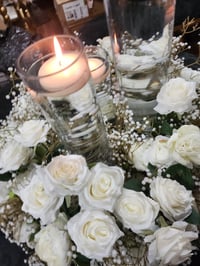 Image 1 of 80 cm baby breath Flower Ring mix with white roses with cylinder  vase 24in,18in,16in$5 each set 