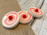 Image 1 of Berry pudding scented  pretty pot