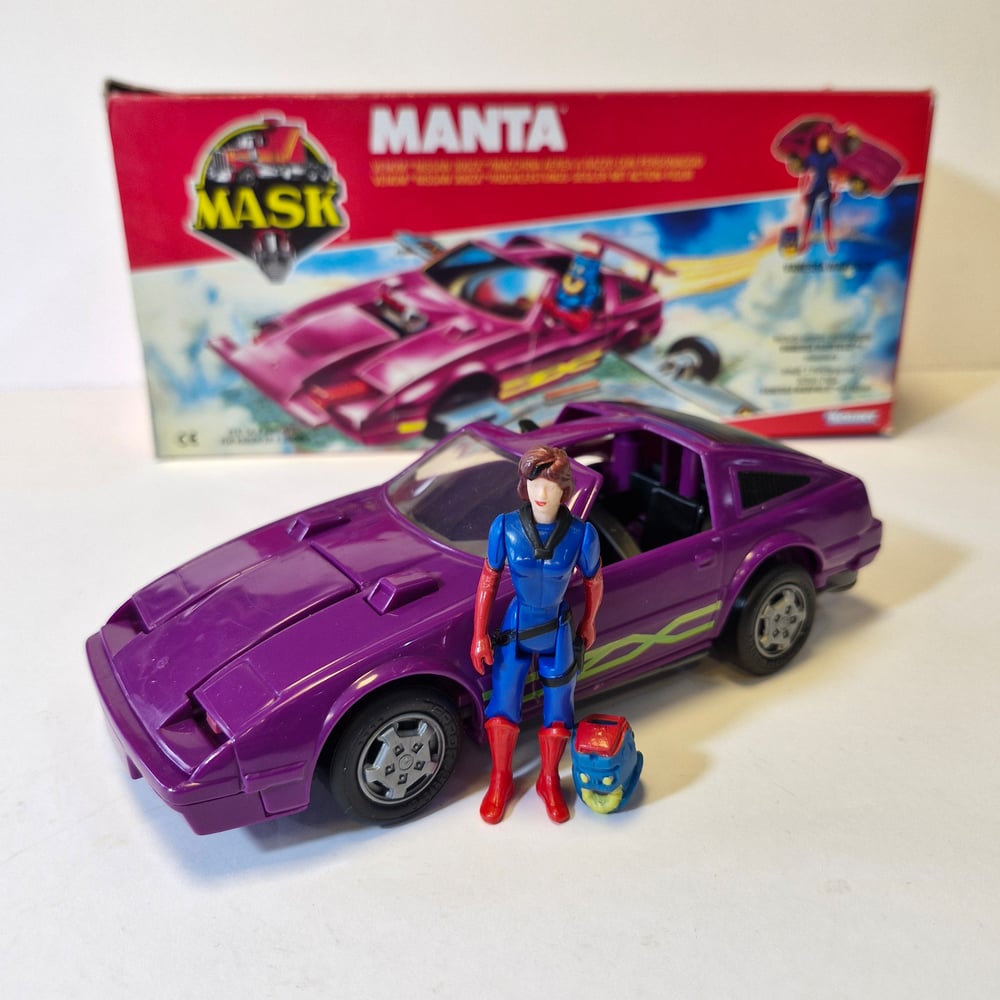 Image of M.A.S.K Manta with figure, mask and Box