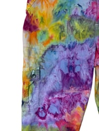 Image 7 of ♻️ UPCYCLED 16W/1X PLUS Lee Cargo Crop Pants in Bright Ice Dye
