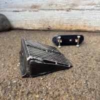 Image 5 of Cellar Door Single 