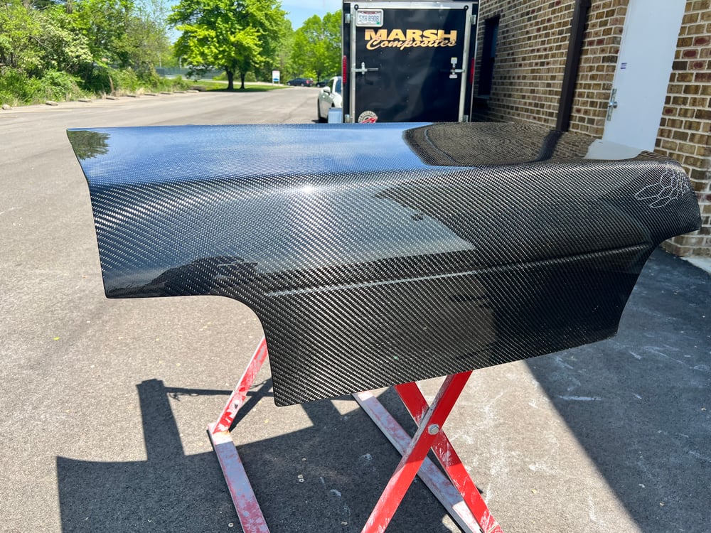 GC Chassis dry carbon trunk