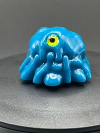 Image 2 of Oozeplasm Sofubi (Quest Blue Random Eye)