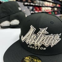 Image 3 of New Era 59Fifty Black Metallic Silver Dome 