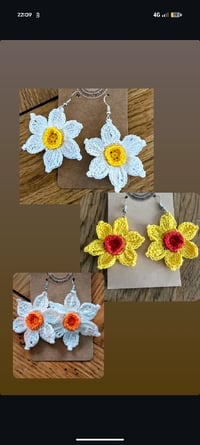 Image 1 of Boucles d'oreilles crochet jonquilles 