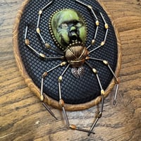 Image 1 of Doll spider (a, 7x5 inches)